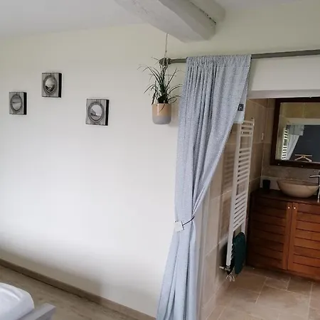 Lieu Prevel Bed & Breakfast Equemauville